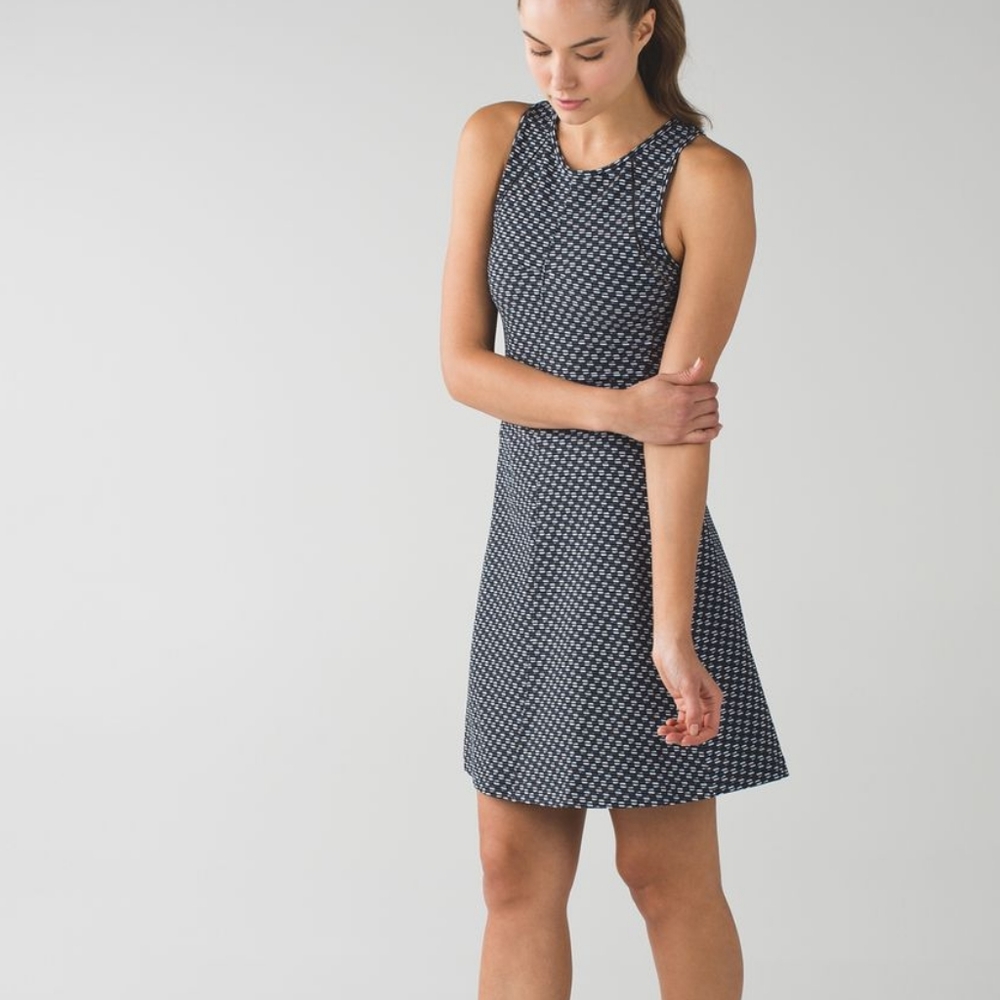 Lululemon &go 'Til Dawn Dress Deep Dive White Black / Black